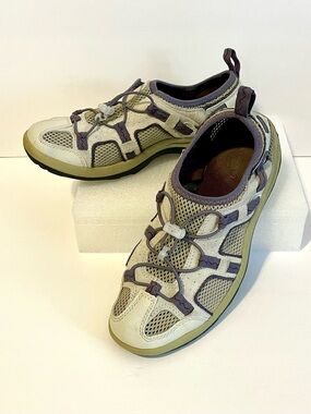 Lands End Mesh Walking and Water Shoes